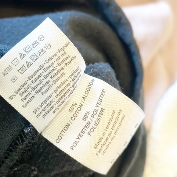 Santiago High School Sharks hoodie - Picture 4 of 5